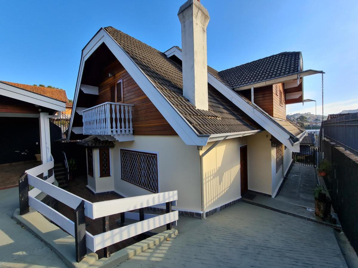 Casa Vila Telma Campos do Jordão Esterno foto